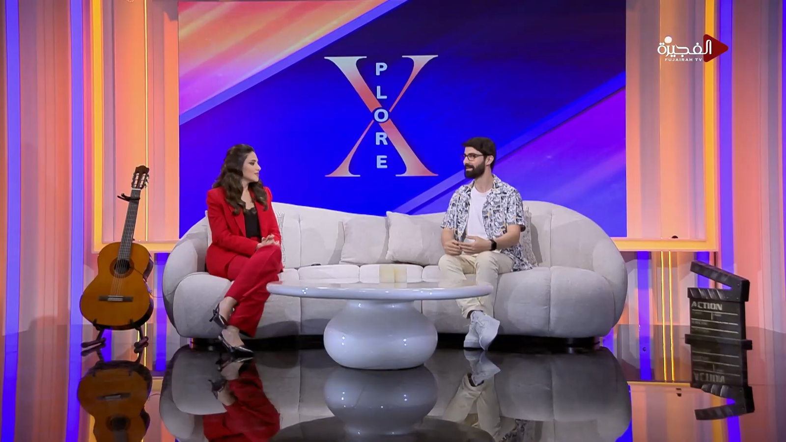 جورج أتناس والمذيعة نايا الأندلوس في استوديو برنامج XPLORE على تلفزيون الفجيرة